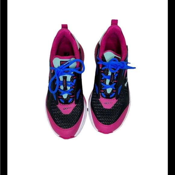 Puma Women's Black and Pink Sneakers with Blue Accents - Picture 5 of 8